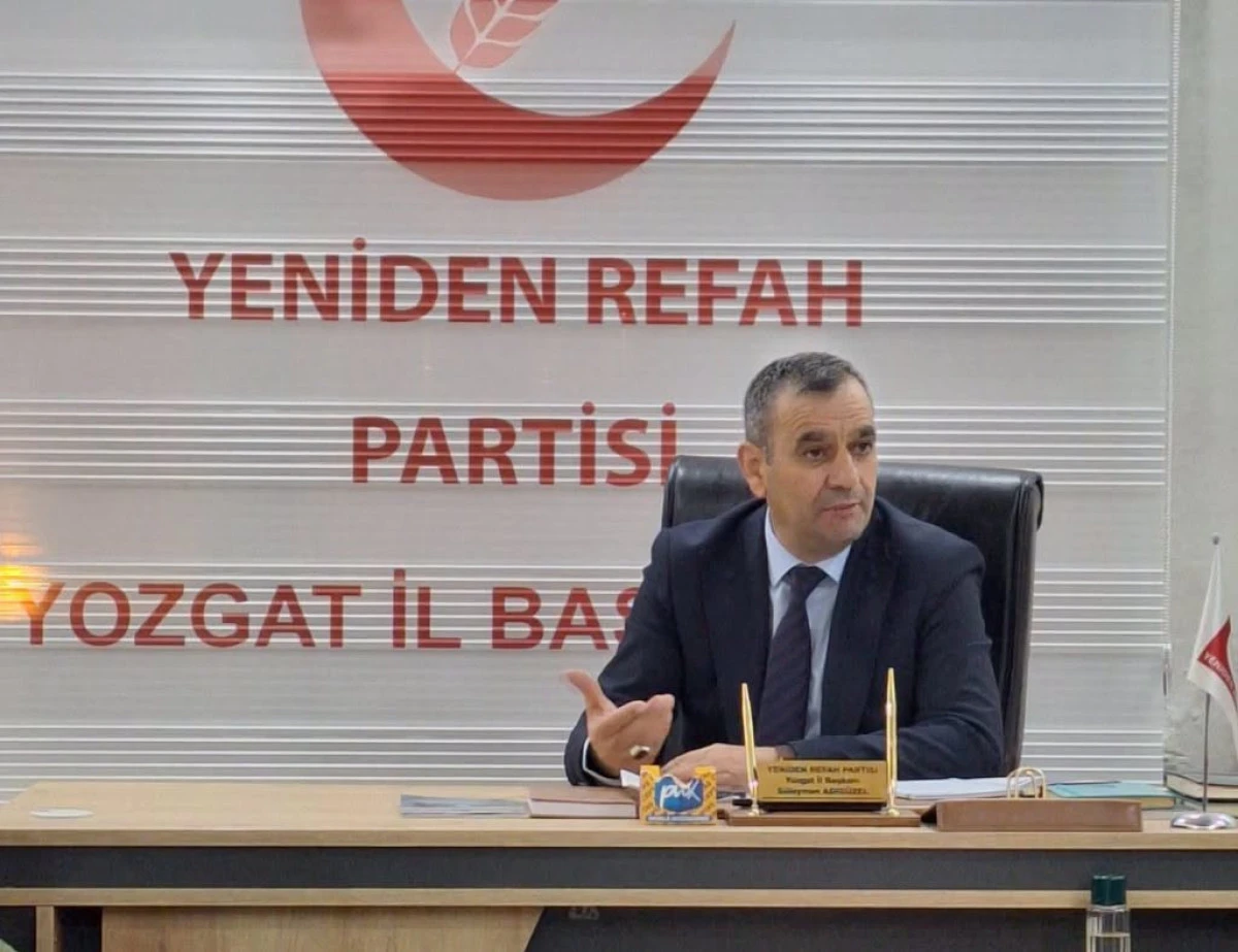 Adıg&ouml;zel: Bilgiyle birlikte vicdanı da b&uuml;y&uuml;tmeliyiz