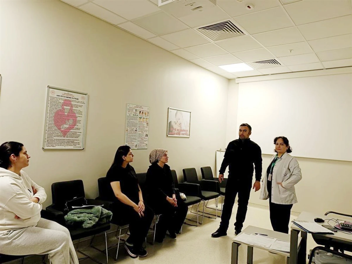 ANNE ADAYLARINA DİŞ SAĞLIĞI EĞİTİMİ