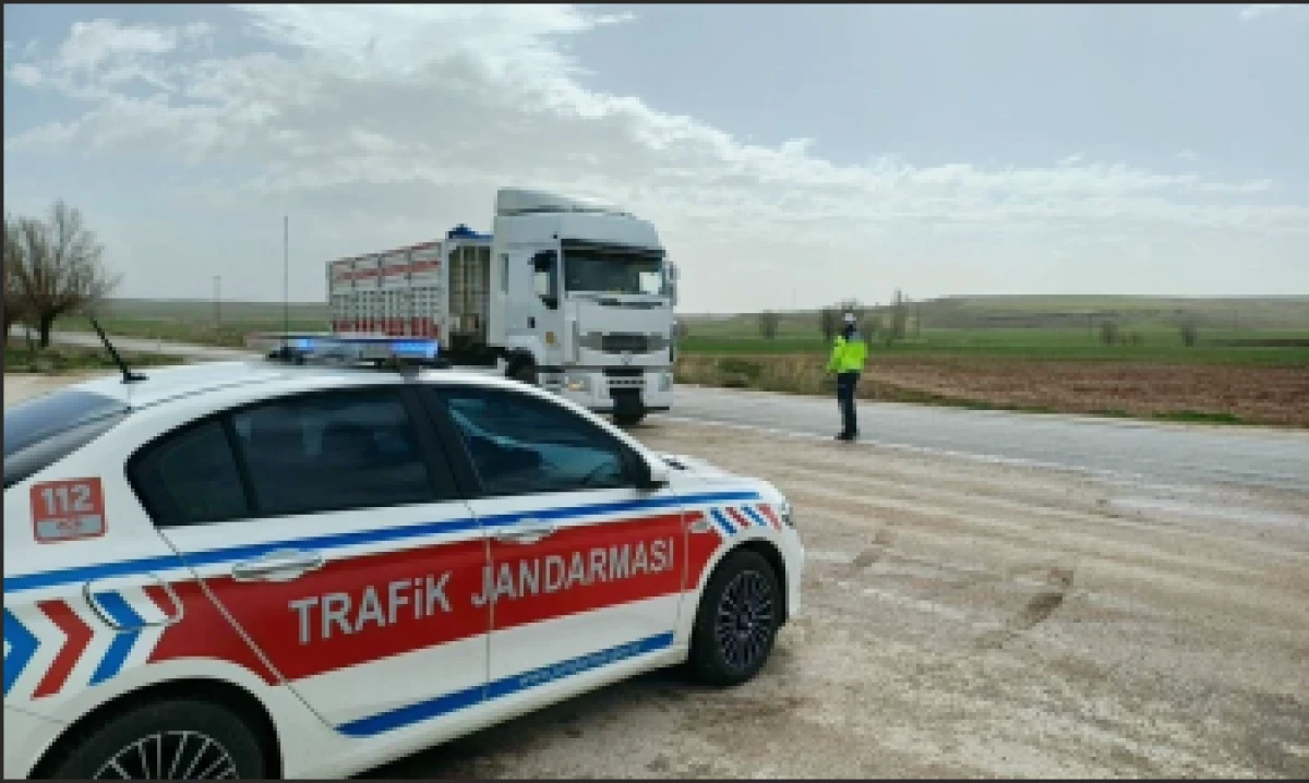 ARA&Ccedil;LARA VE S&Uuml;R&Uuml;C&Uuml;LERE KONTROLLER S&Uuml;R&Uuml;YOR