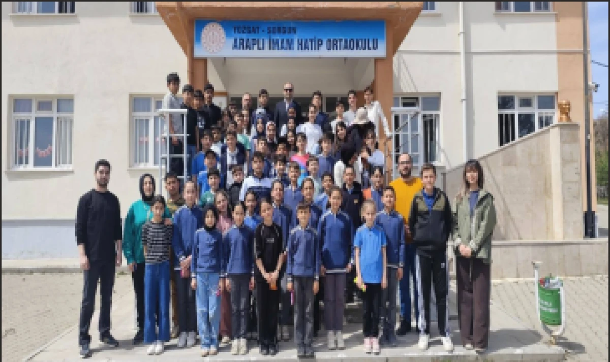 Araplı&rsquo;daki okullara anlamlı ziyaret