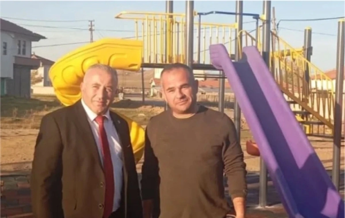 Başkan Akdemir: “Her mahalleye bir park yapacağız”