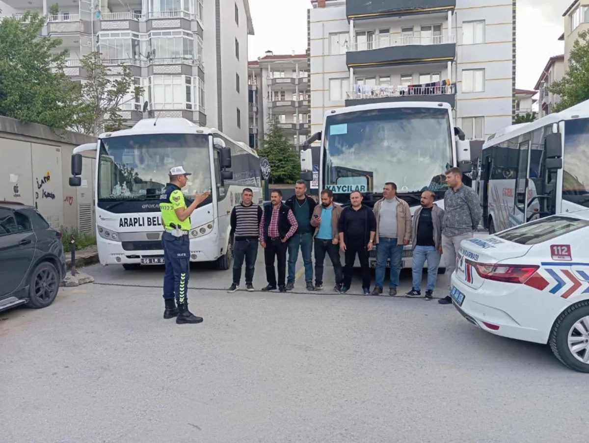 Belde belediyeleri resmi yolcu ara&ccedil;larında trafik denetimi