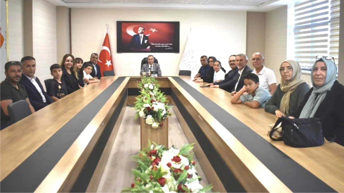 Birincileri misafir etti
