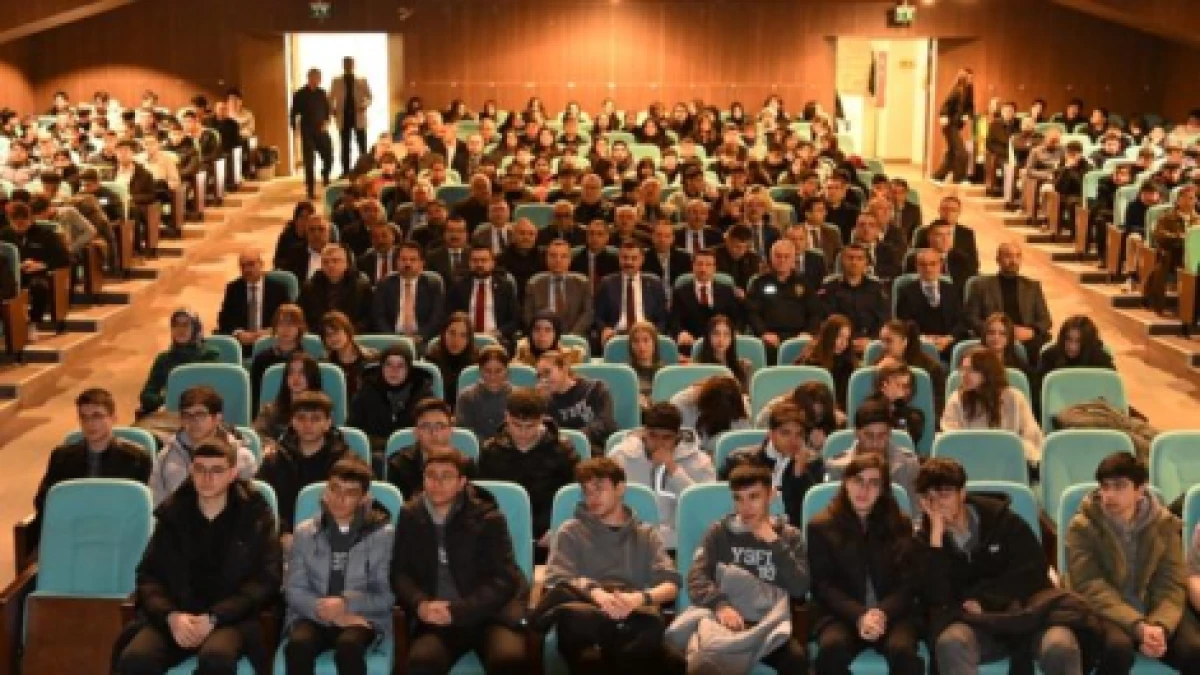 D&Uuml;ZENLENEN ETKİNLİKLE ANILDI