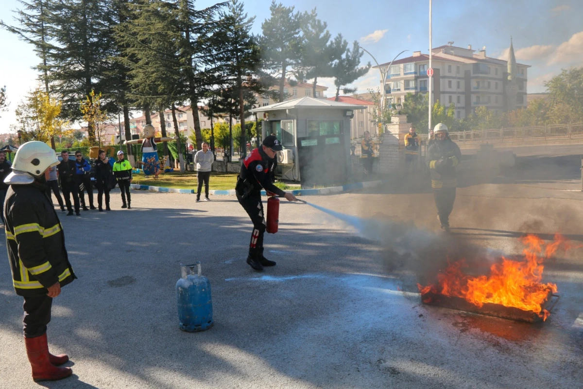 Emniyet personeline afet ve acil durum eğitimi