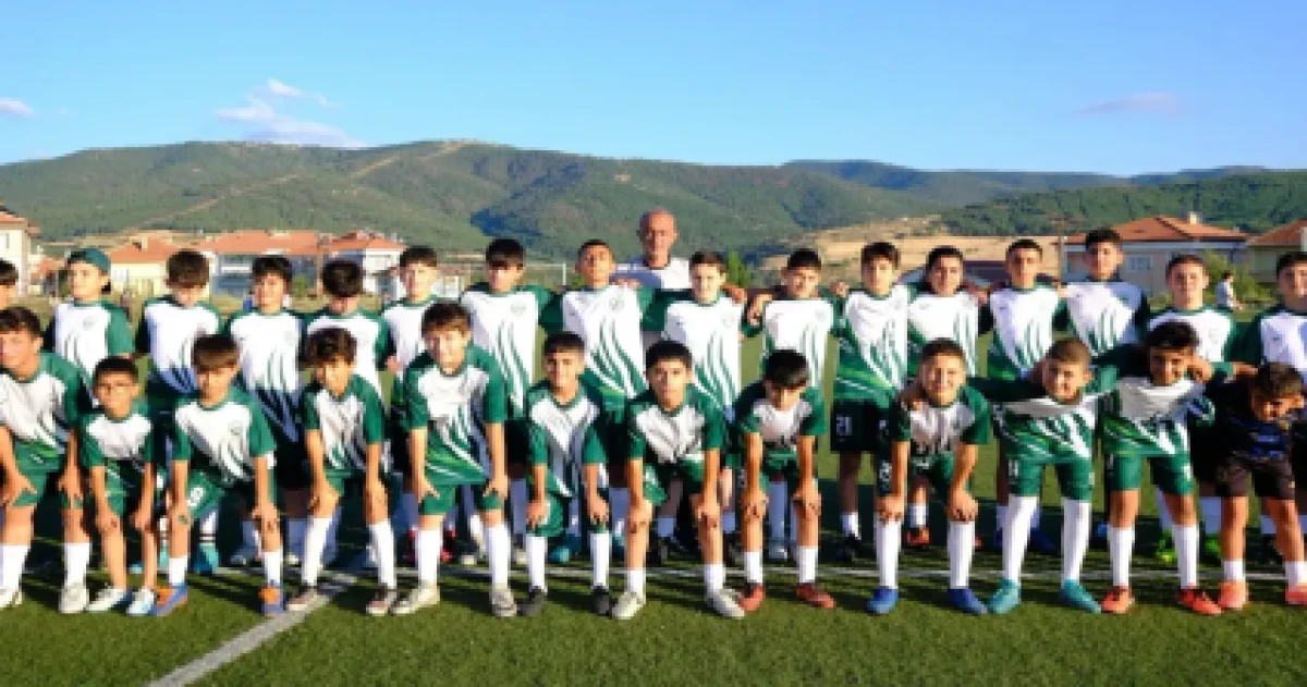 Gen&ccedil;lere futbol desteği