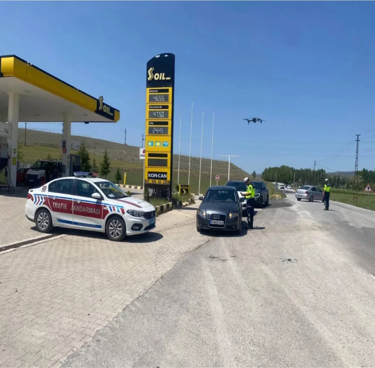 Hem bilgilendirdi, hem ceza kesti