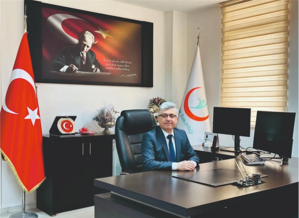 &ldquo;Hemşireler sağlık sisteminin vazge&ccedil;ilmez kahramanlarıdır&rdquo;