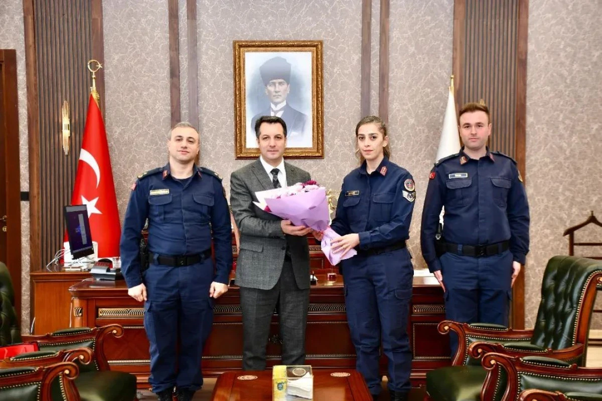 İdareciler g&uuml;n&uuml; kutlaması