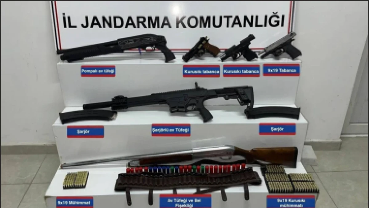 Jandarma ekipleri g&ouml;z a&ccedil;tırmıyor