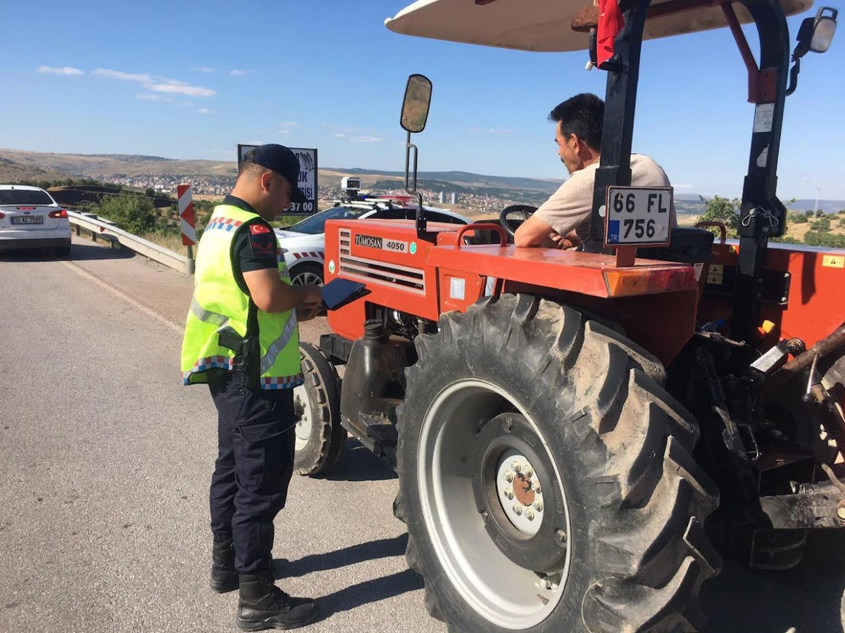 Jandarma’dan Trafik güvenliği için sıkı denetim