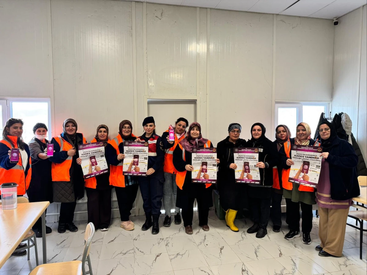 JANDARMALARDAN YHT &Ccedil;ALIŞANLARINI BİLİN&Ccedil;LENDİRME EĞİTİMİ