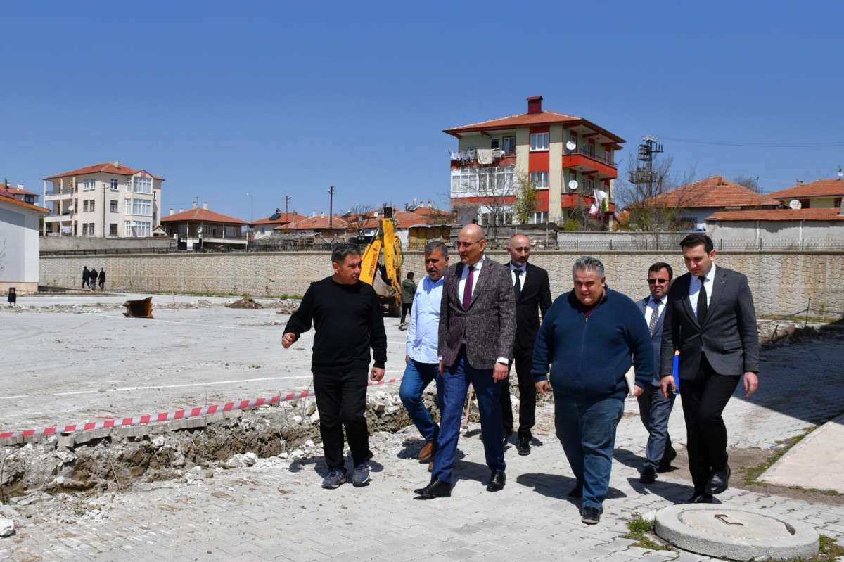 Kaymakam Aydın ilçeye yapılan spor tesislerinde incelemelerde bulundu