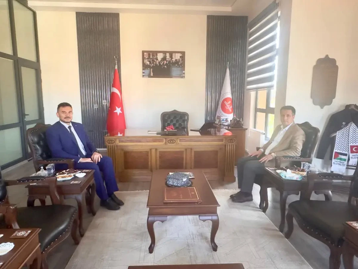 Kaymakam Canpolat&rsquo;tan M&uuml;ft&uuml; Yaykın&rsquo;a ziyaret