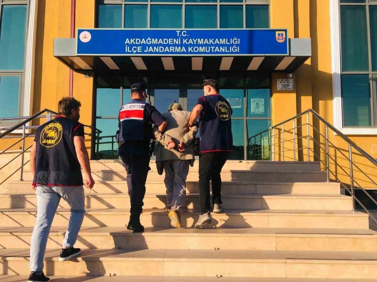 Kesinleşmiş hapis cezası olan firari h&uuml;k&uuml;ml&uuml; yakalandı