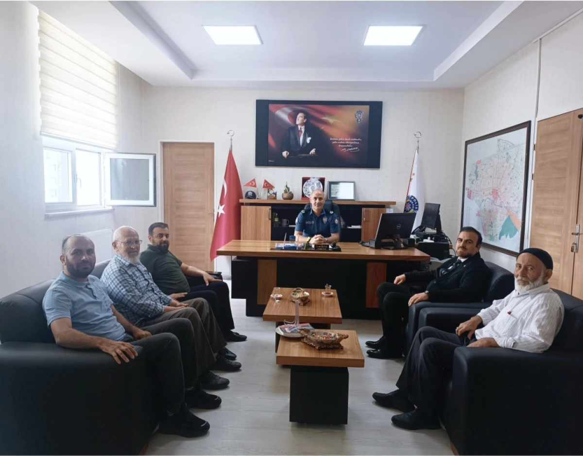 Kurum ziyaretlerini sürdürüyor