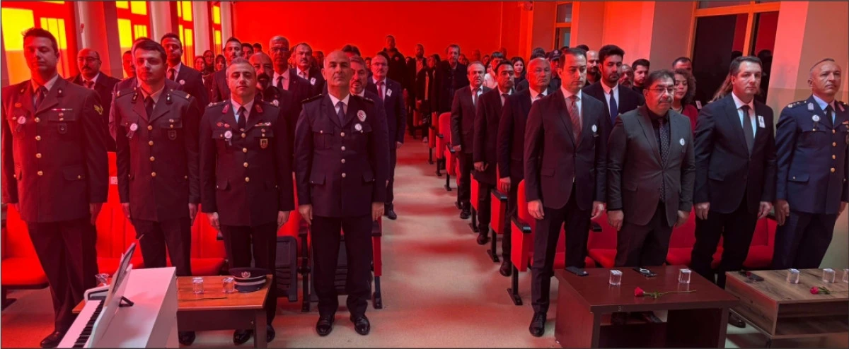 Öğrencilerden duygu dolu 10 Kasım töreni