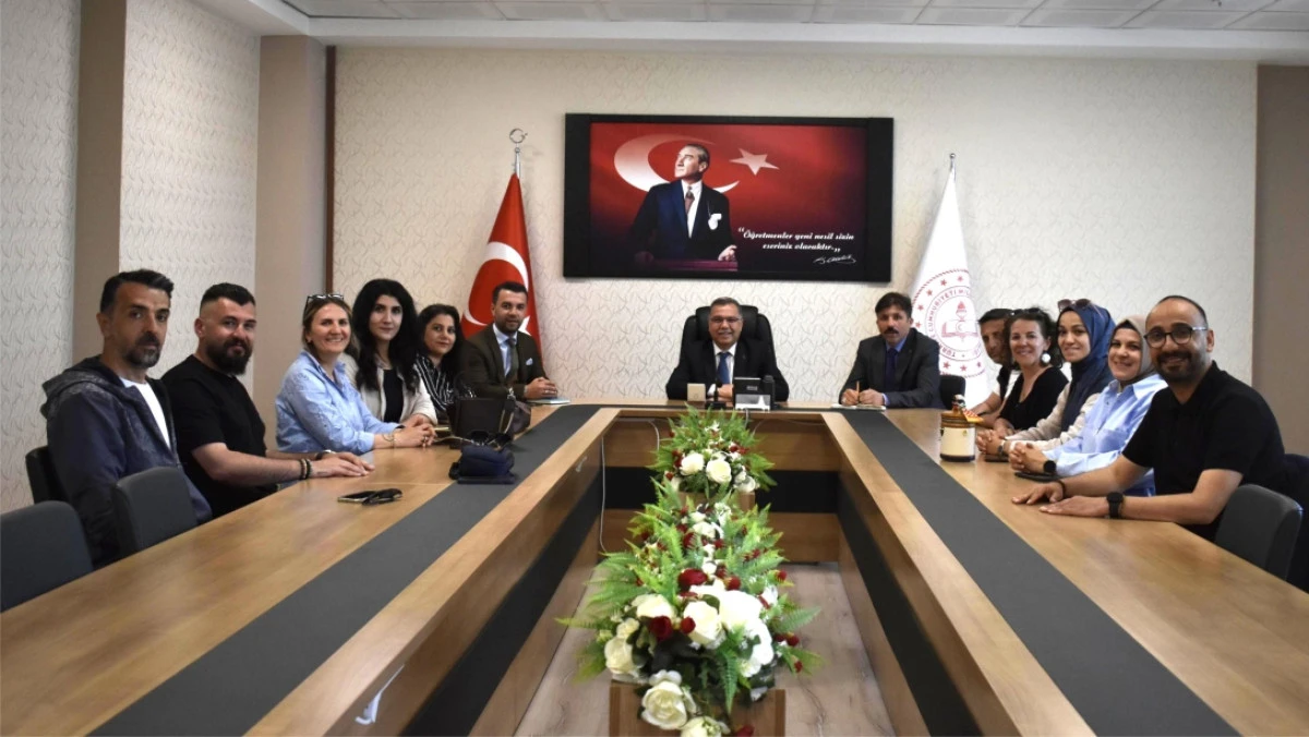 Öğretmenler tiyatro topluluğu kuruldu