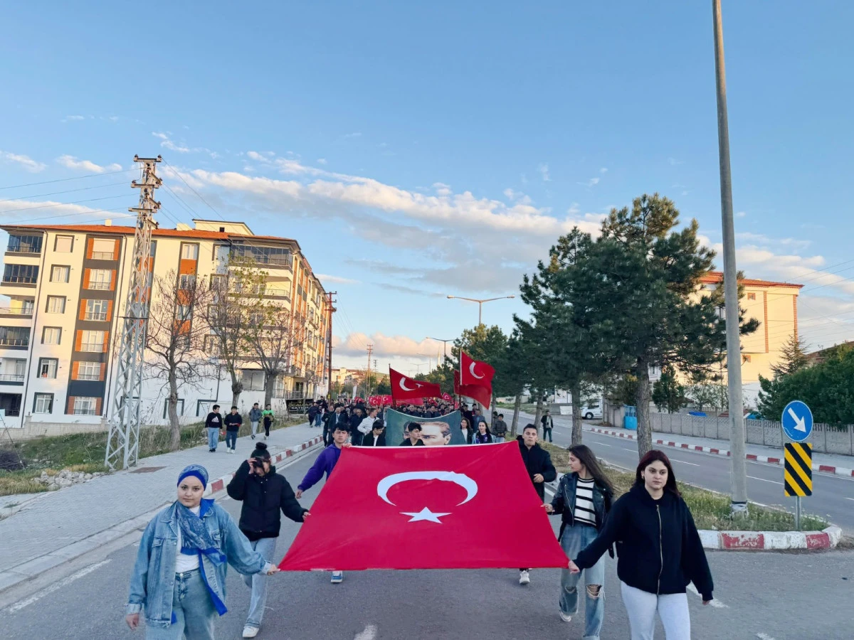 Saraykent’te Gençlik Yürüyüşü