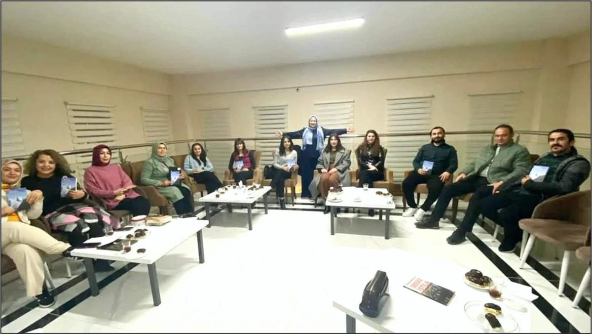 Sorgun&rsquo;da Kitapseverler  &ldquo;İnsan Olmak&rdquo; &Uuml;zerine Buluştu