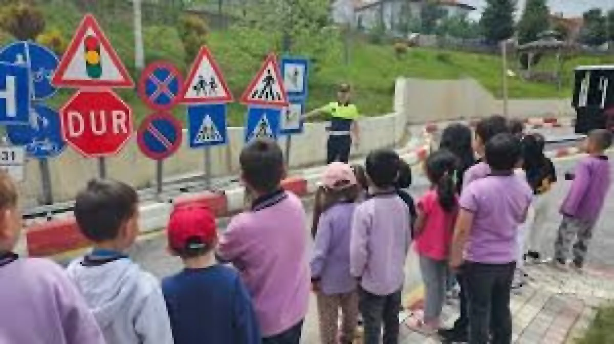 Trafik eğitimi aldılar