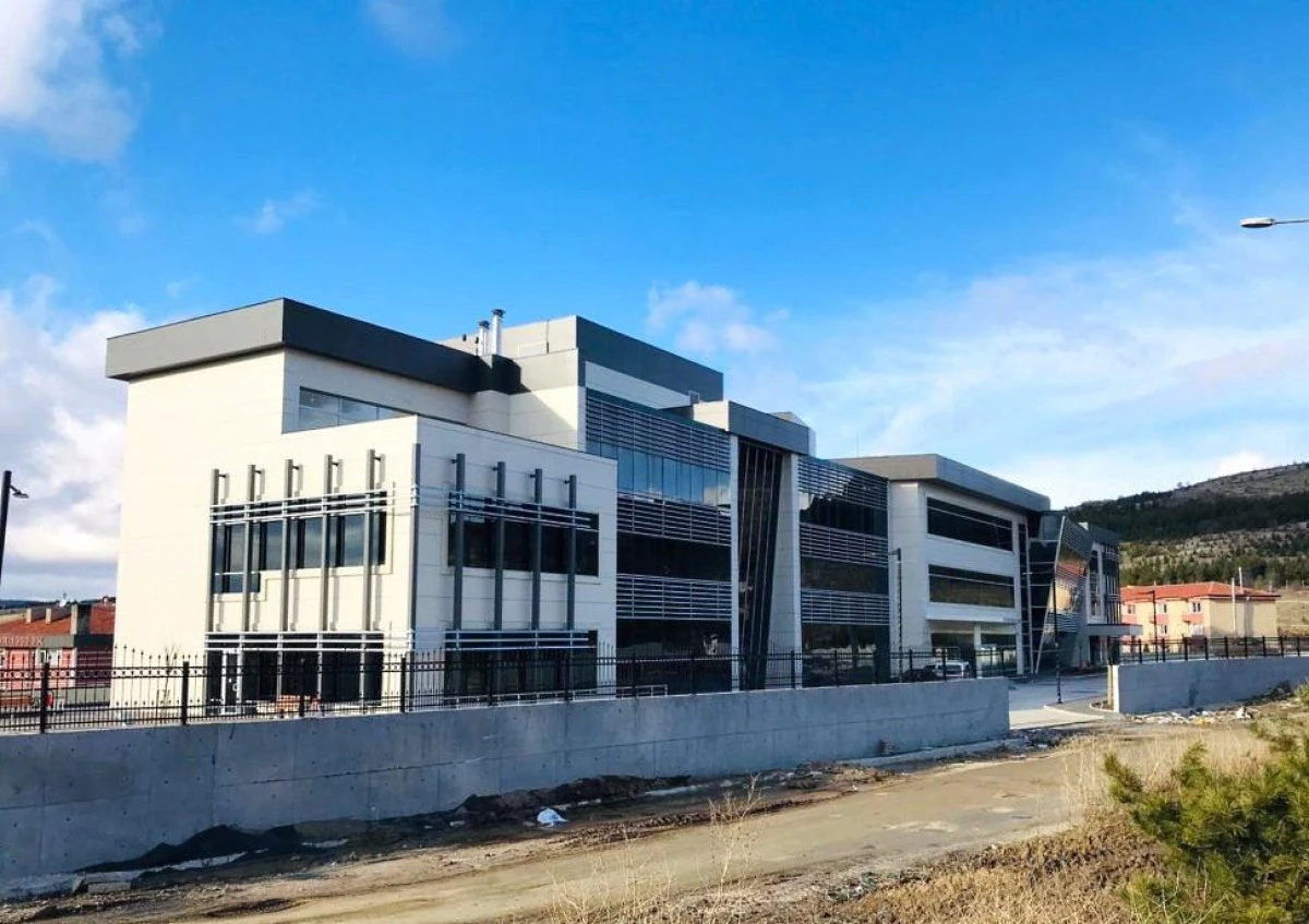 YOZGAT AĞIZ VE DİŞ SAĞLIĞI MERKEZİNDE İMPLANT UYGULAMALARI BAŞLIYOR