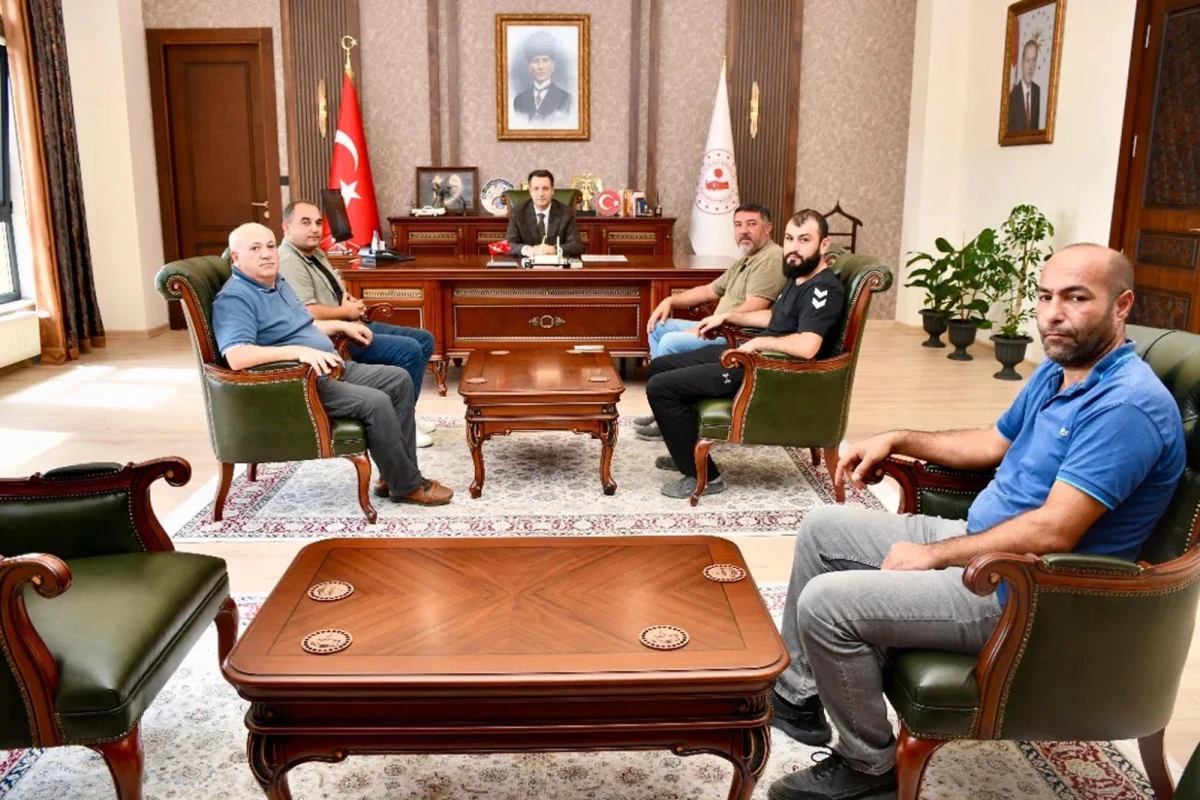 Yozgat Arıcılar Birliği’nden Kaymakam Canpolat’a ziyaret
