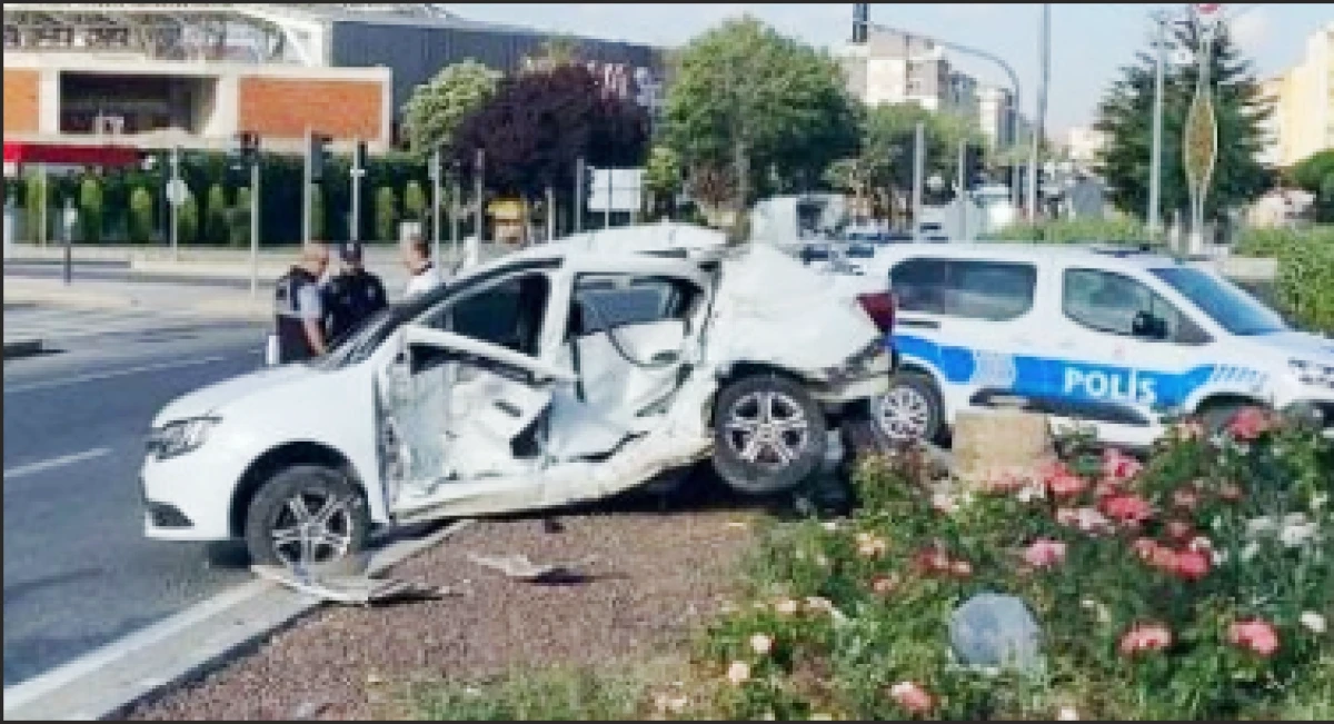 YOZGAT’TA FECİ KAZA 1 ÖLÜ 2 YARALI