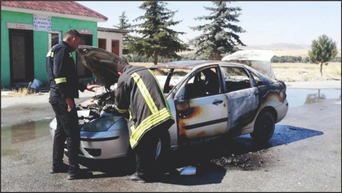 Yozgat’ta Seyir Halindeyken Alev Aldı! Otomobil Kül Oldu