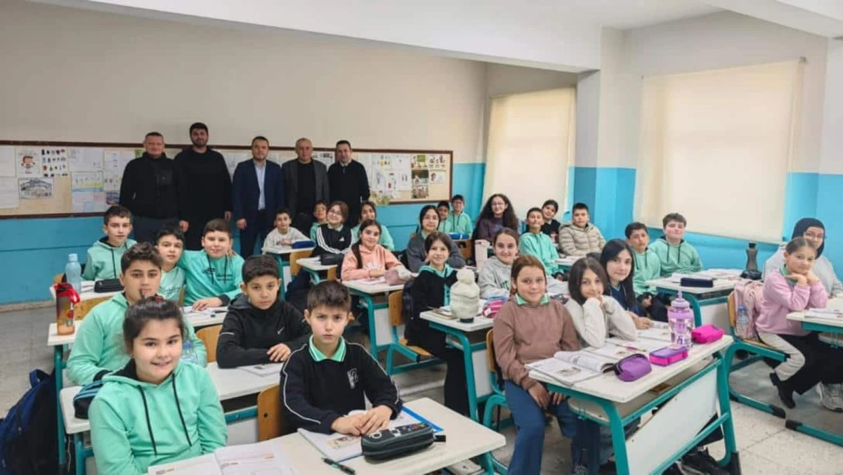 YOZGAT&rsquo;TA TOKİ İLK VE ORTA OKULU &Ouml;ĞRENCİLERİNDEN &Ouml;RNEK DAVRANIŞ